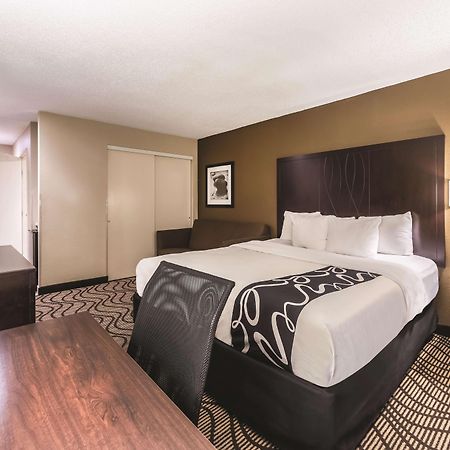 La Quinta By Wyndham Collinsville - St. Louis Exterior photo