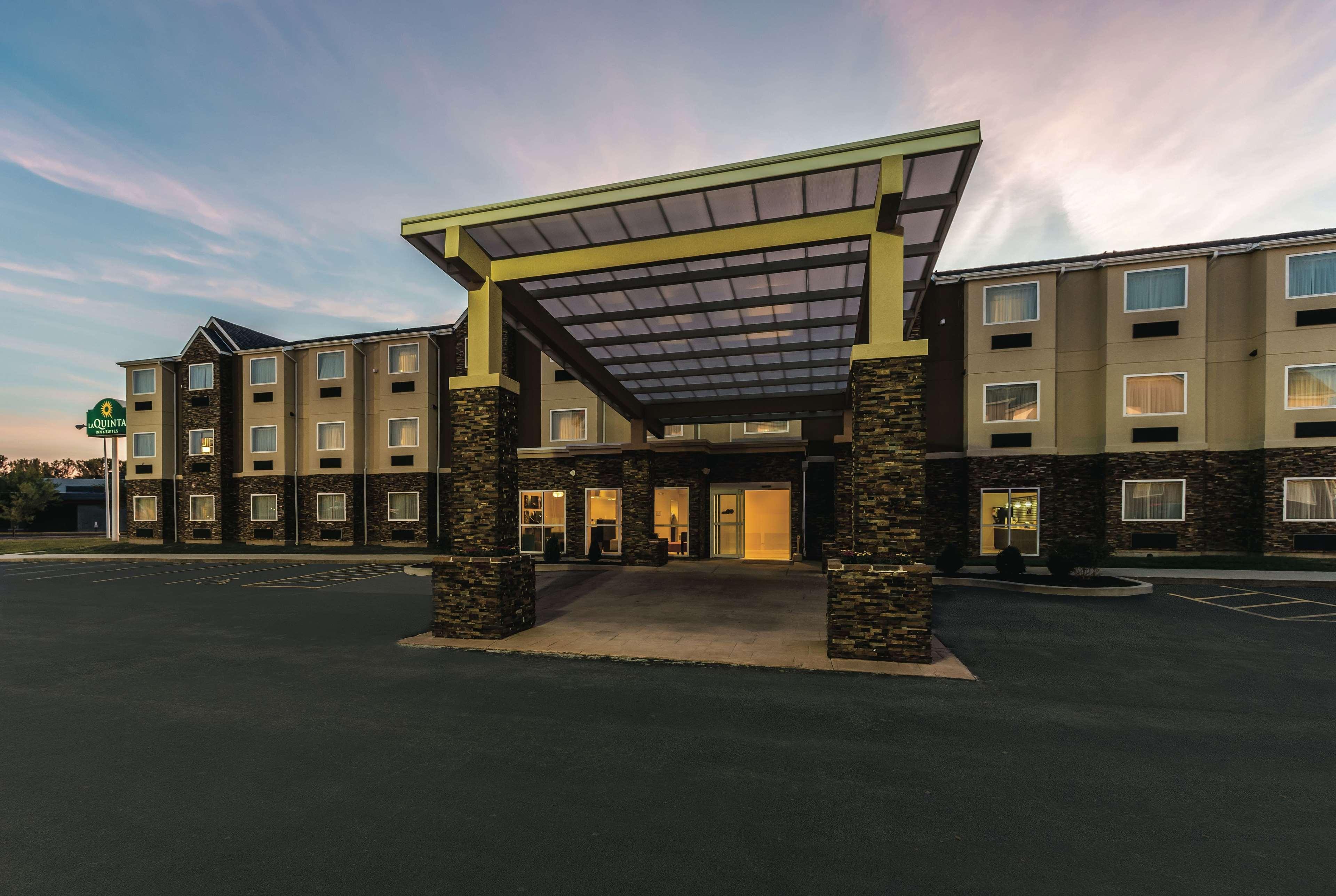 La Quinta By Wyndham Collinsville - St. Louis Exterior photo