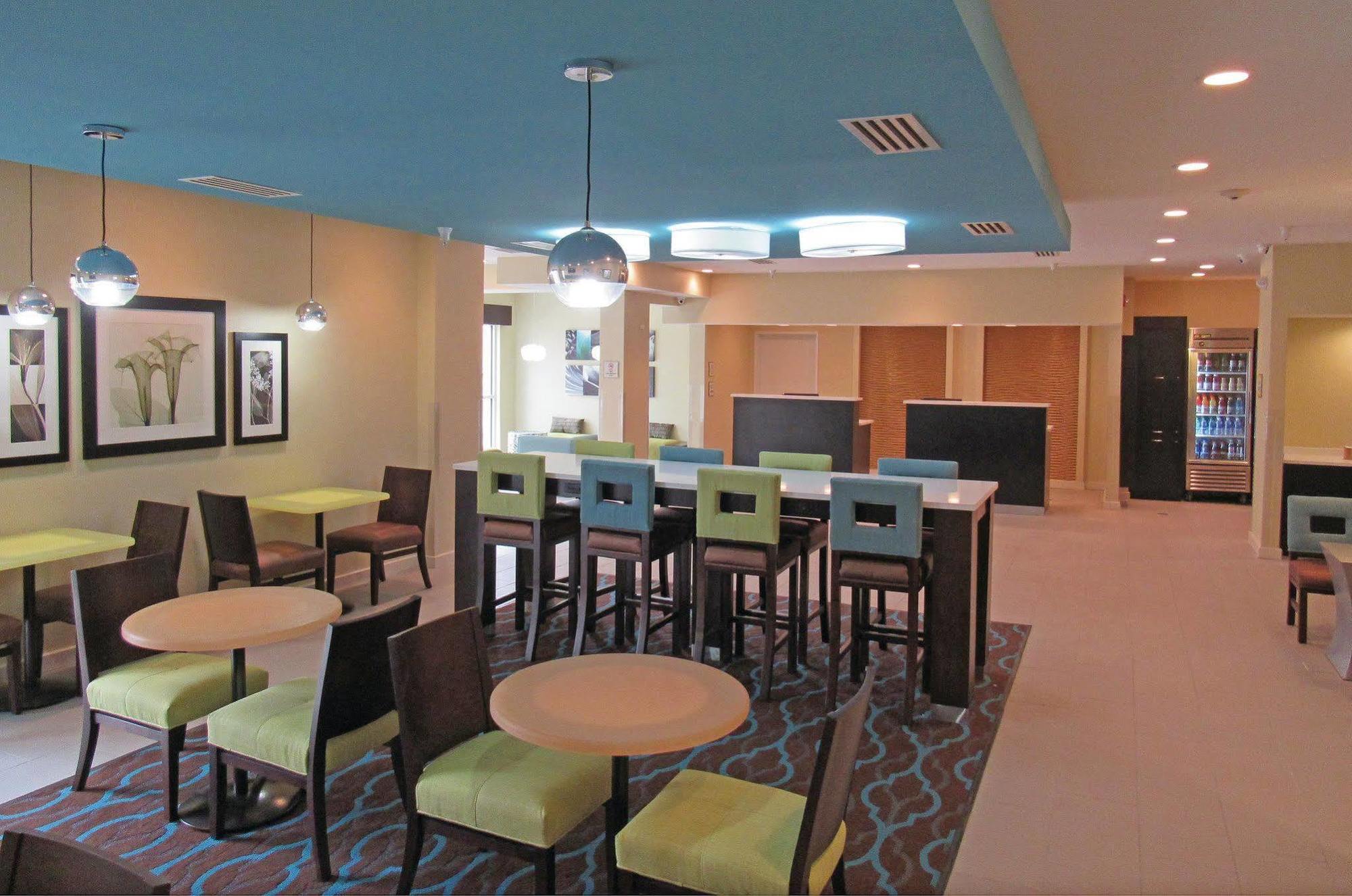 La Quinta By Wyndham Collinsville - St. Louis Exterior photo